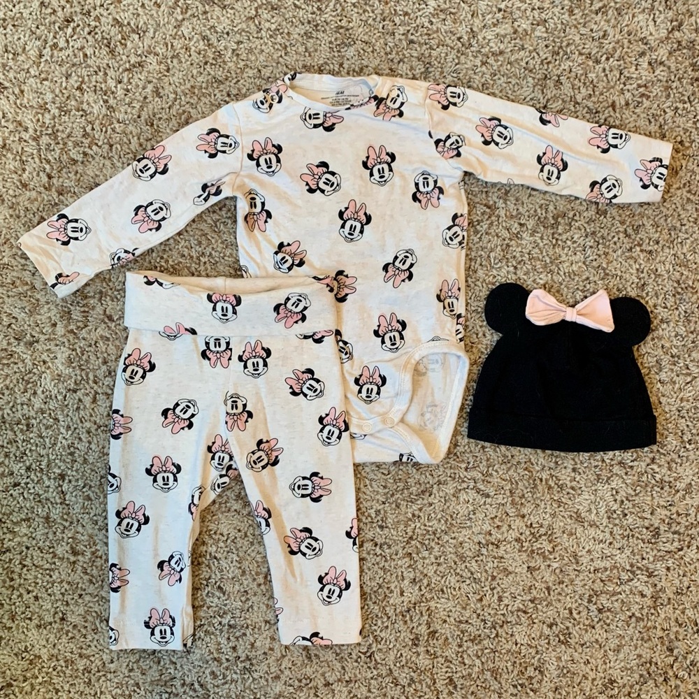 Baby girl Minnie Mouse outfit, size 6 months